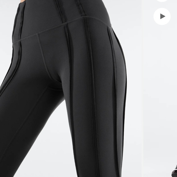 Fabletics 7/8 leggings - Picture 3 of 5